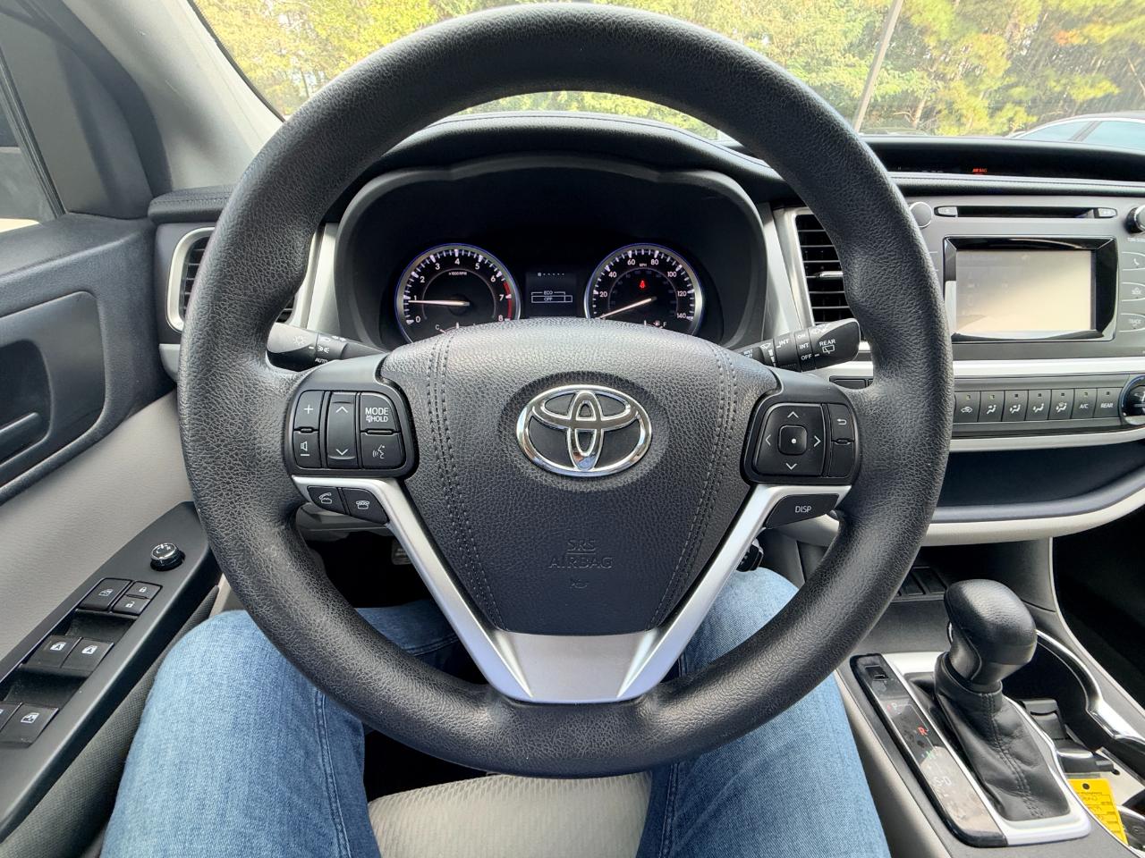 Toyota Highlander LE FWD V6 2016