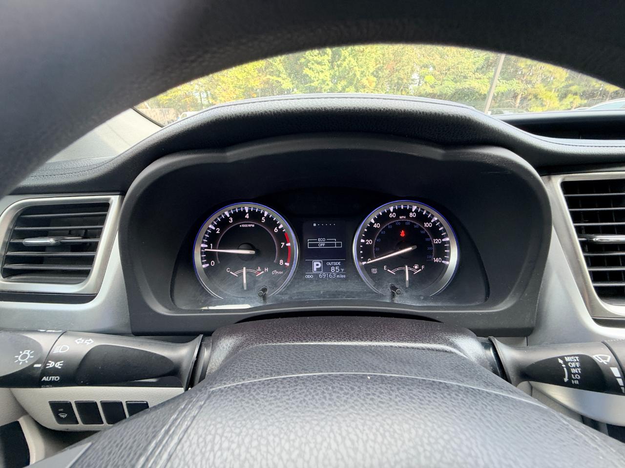 Toyota Highlander LE FWD V6 2016