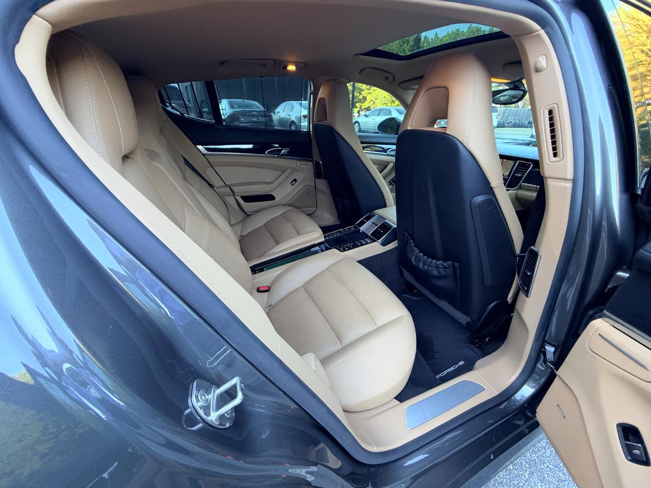 Porsche Panamera  2015