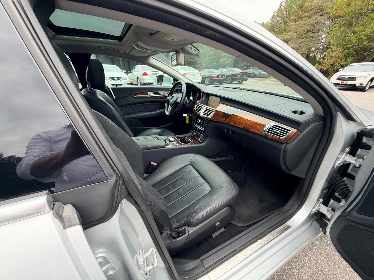 Mercedes-Benz CLS-Class CLS550 2012