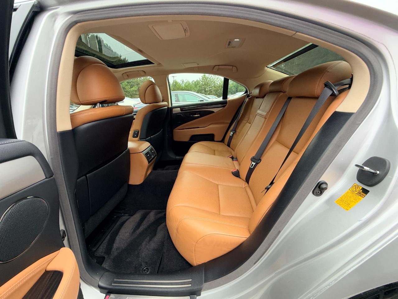 Lexus LS 460 Luxury Sedan 2013