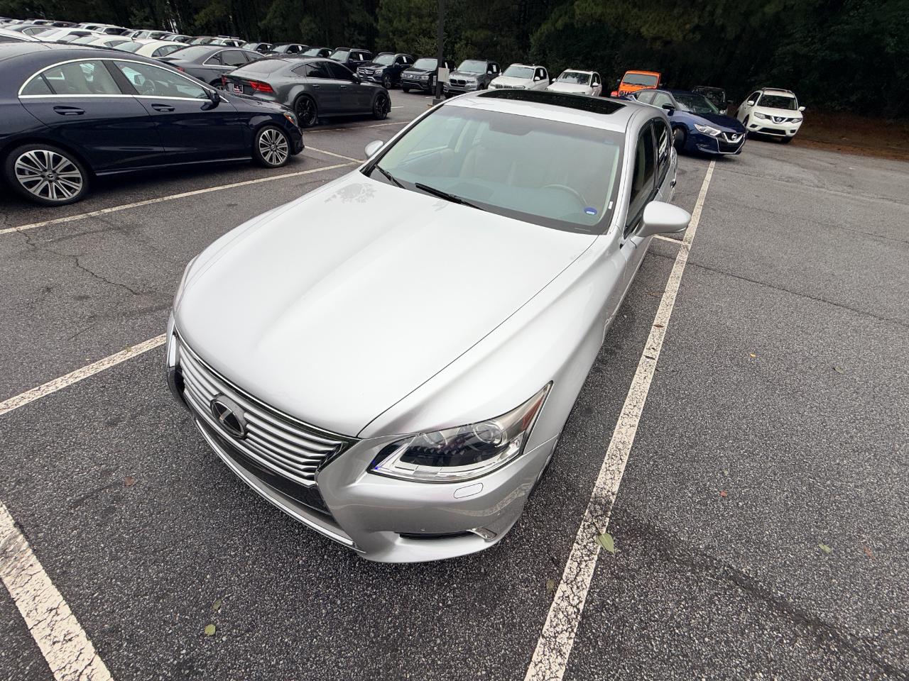 Lexus LS 460 Luxury Sedan 2013