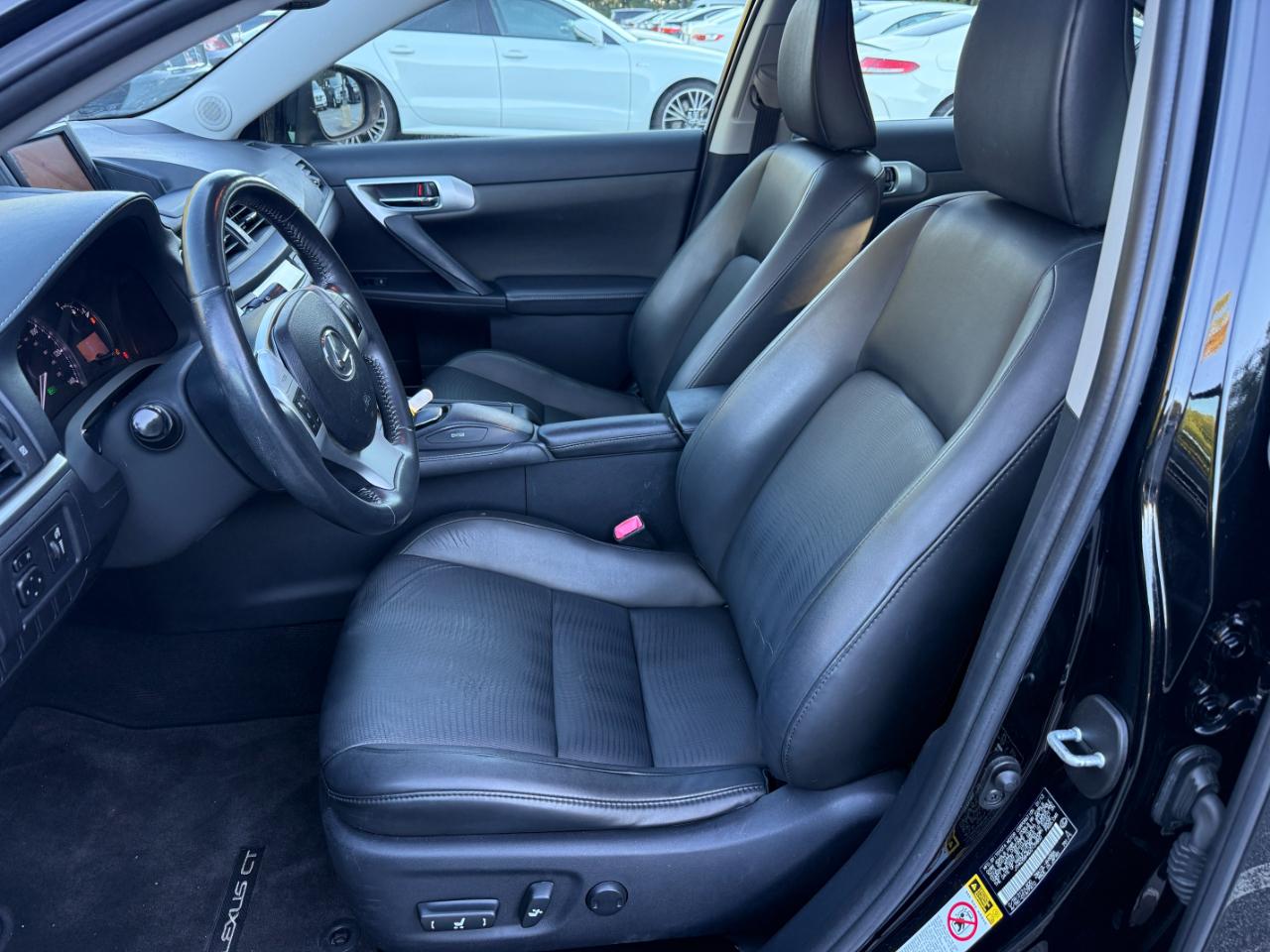 Lexus CT 200h Base 2013