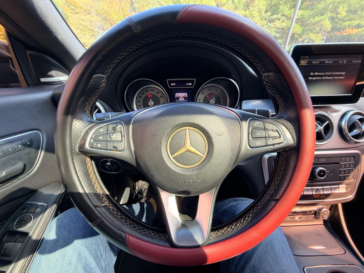 Mercedes-Benz CLA-Class photo 18