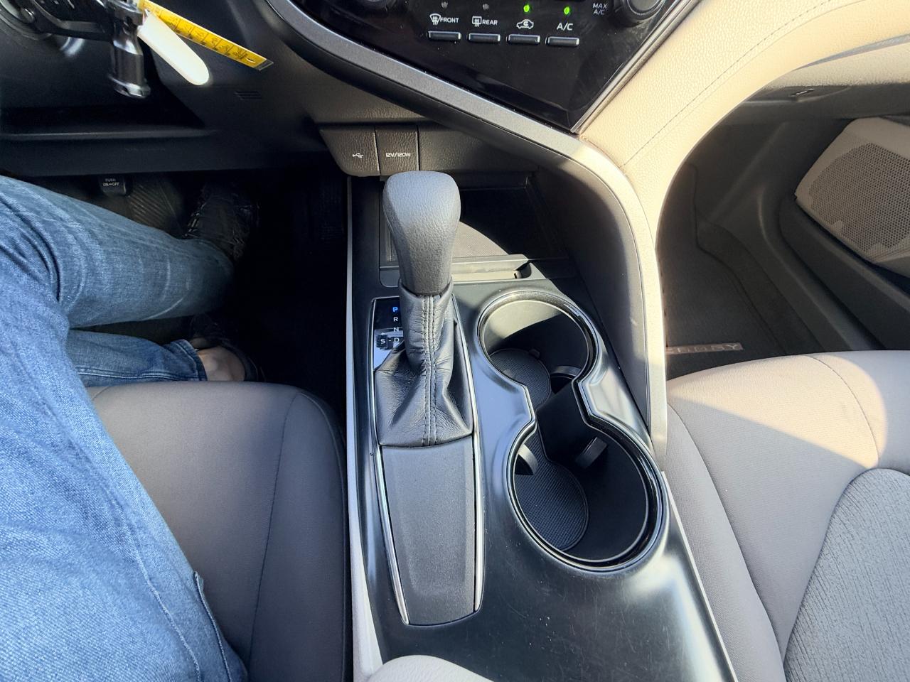 Toyota Camry L 2020