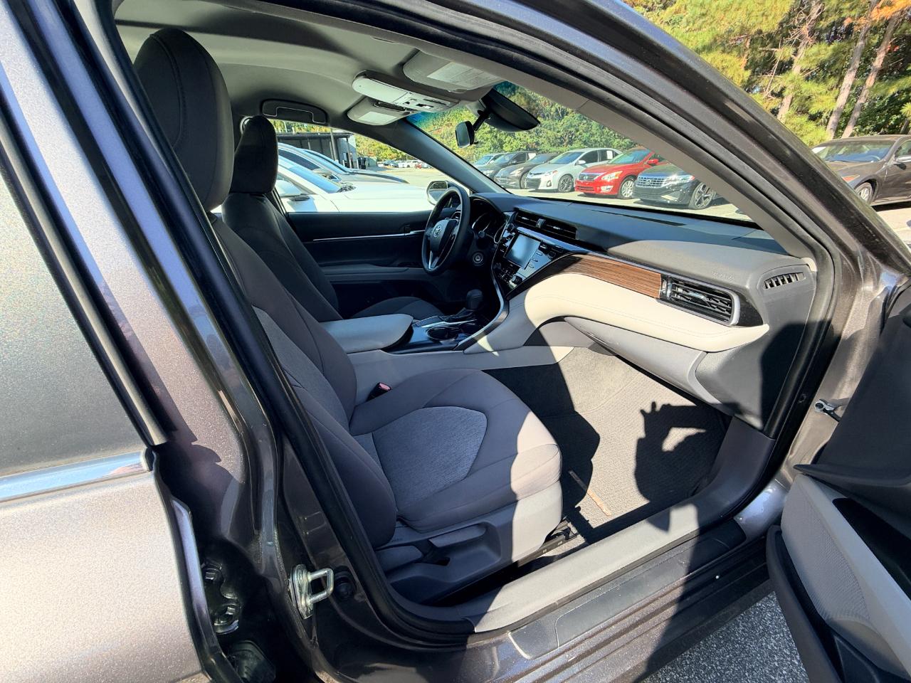 Toyota Camry L 2020
