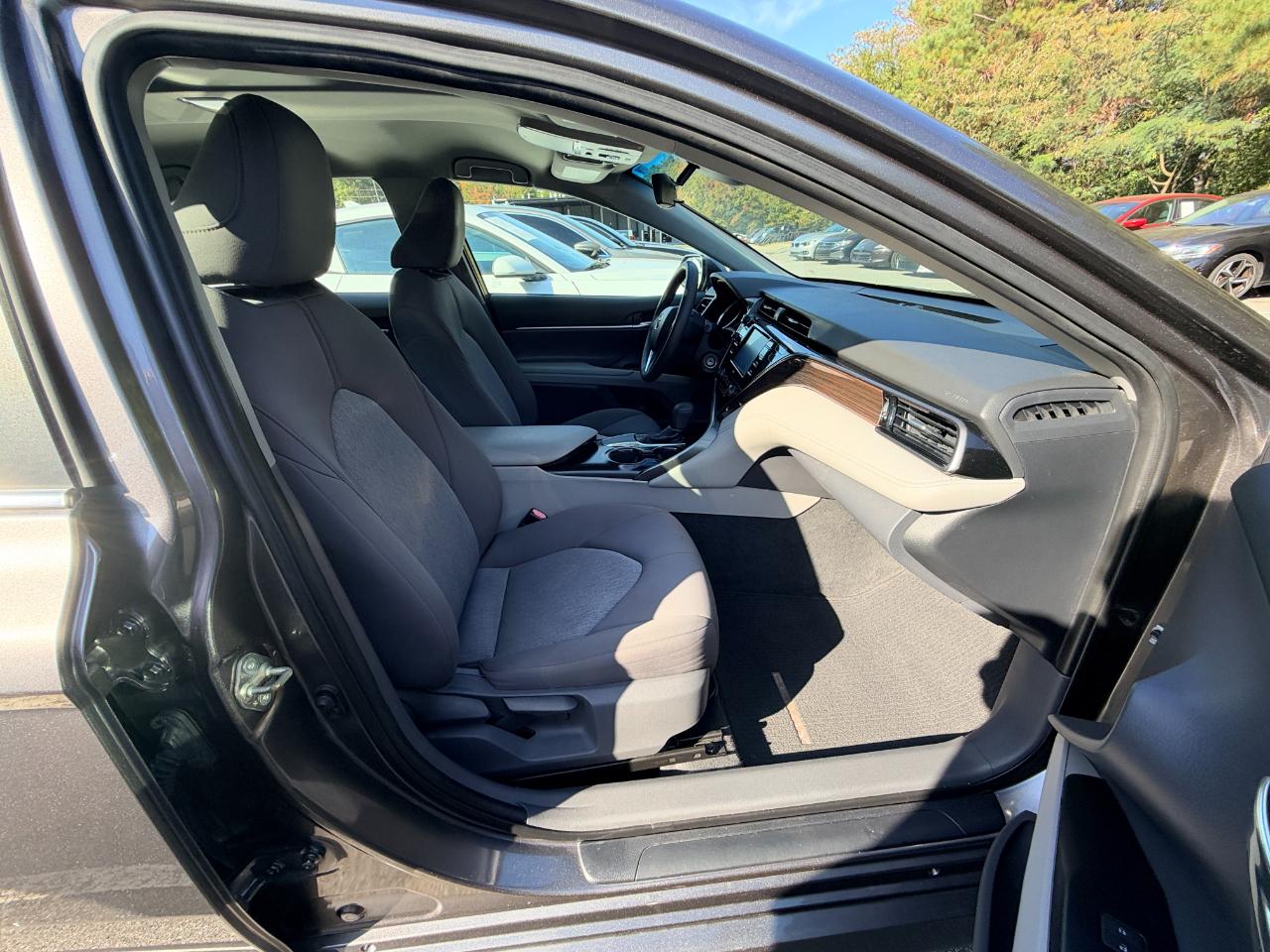 Toyota Camry L 2020