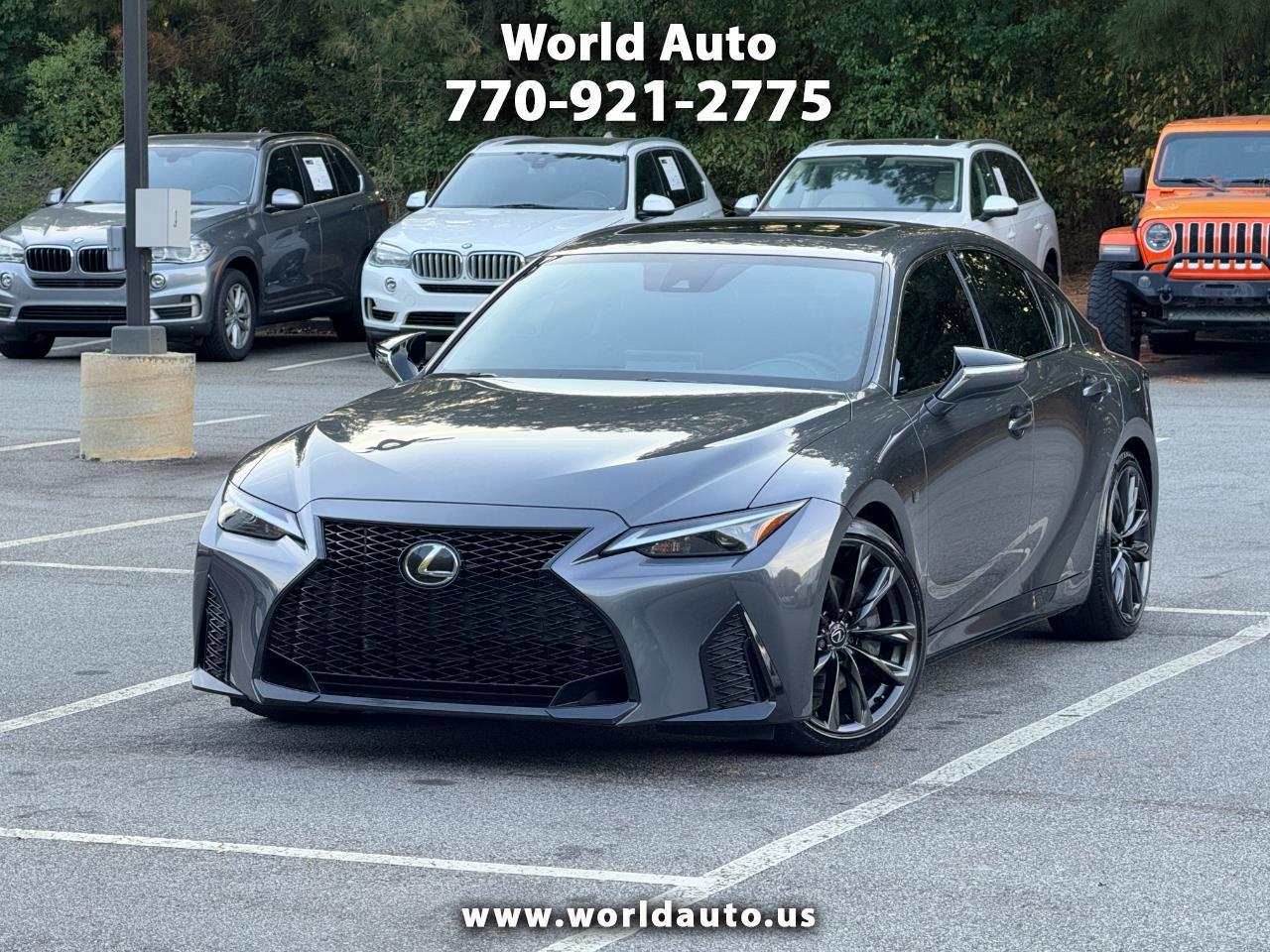 Lexus IS  2024