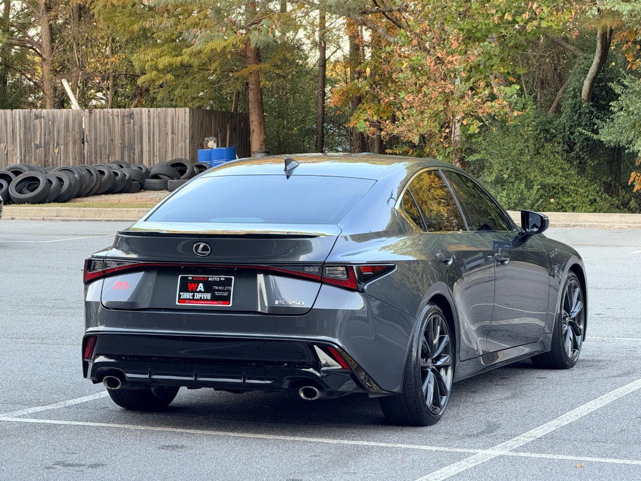 Lexus IS  2024