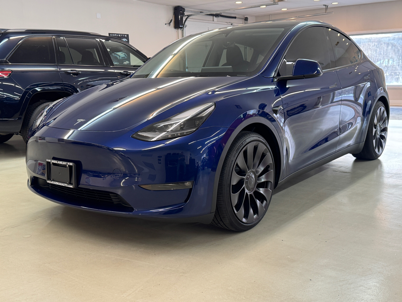 2025 Tesla Model Y Performance