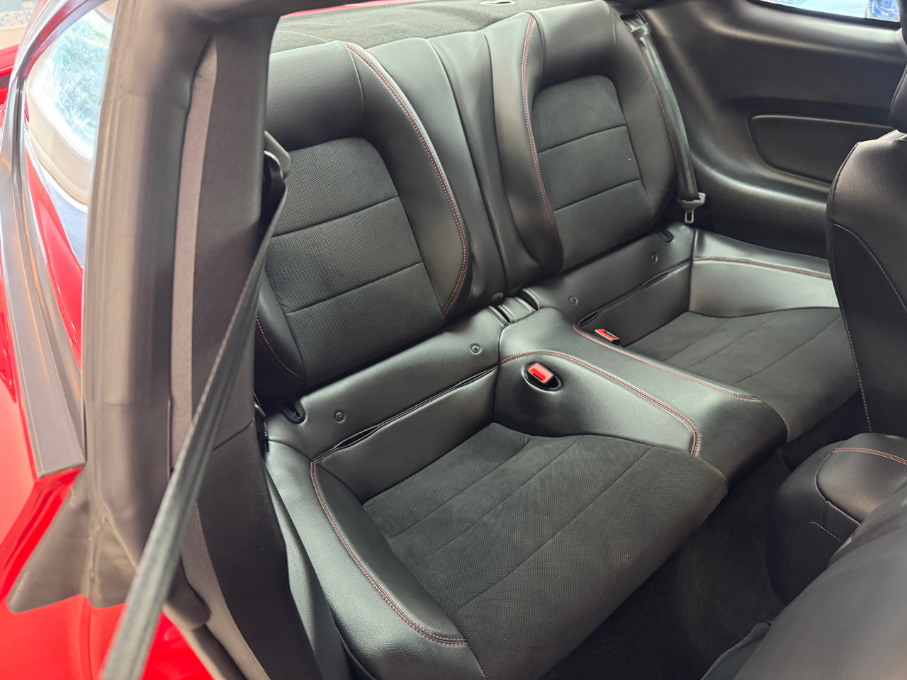2019 Ford Mustang GT Premium photo 9