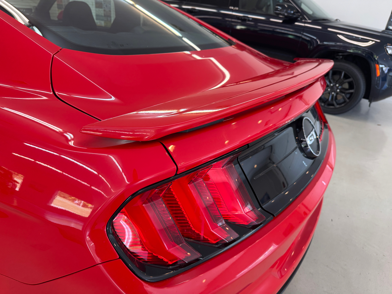 2019 Ford Mustang GT Premium photo 25