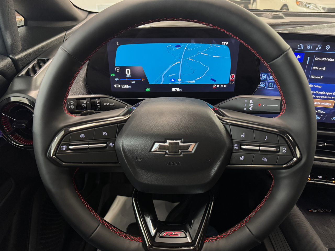 2025 Chevrolet Equinox EV 2RS photo 11