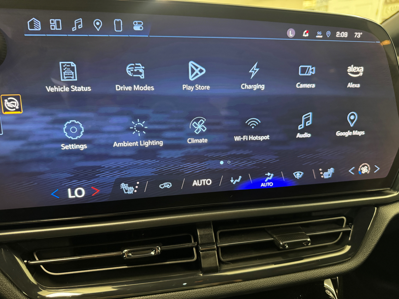 2025 Chevrolet Equinox EV 2RS photo 15