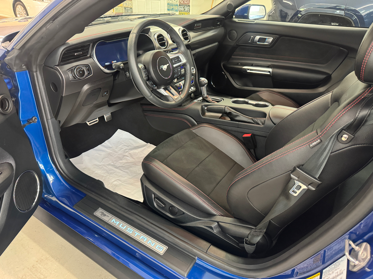2023 Ford Mustang GT Premium photo 6