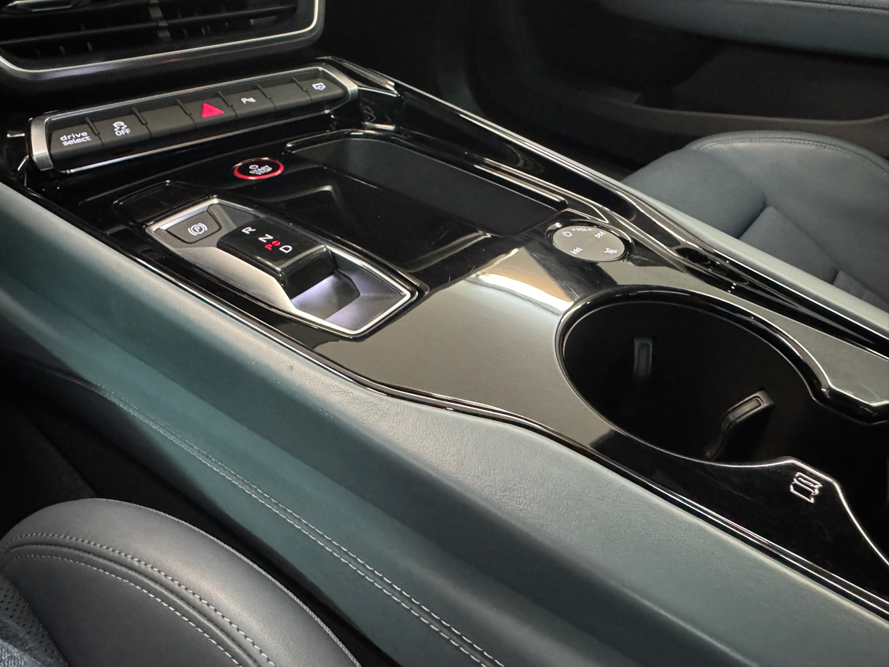 2022 Audi e-tron GT Premium Plus photo 14