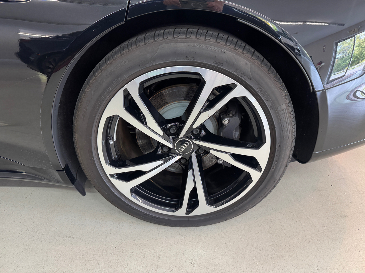 2022 Audi e-tron GT Premium Plus photo 22