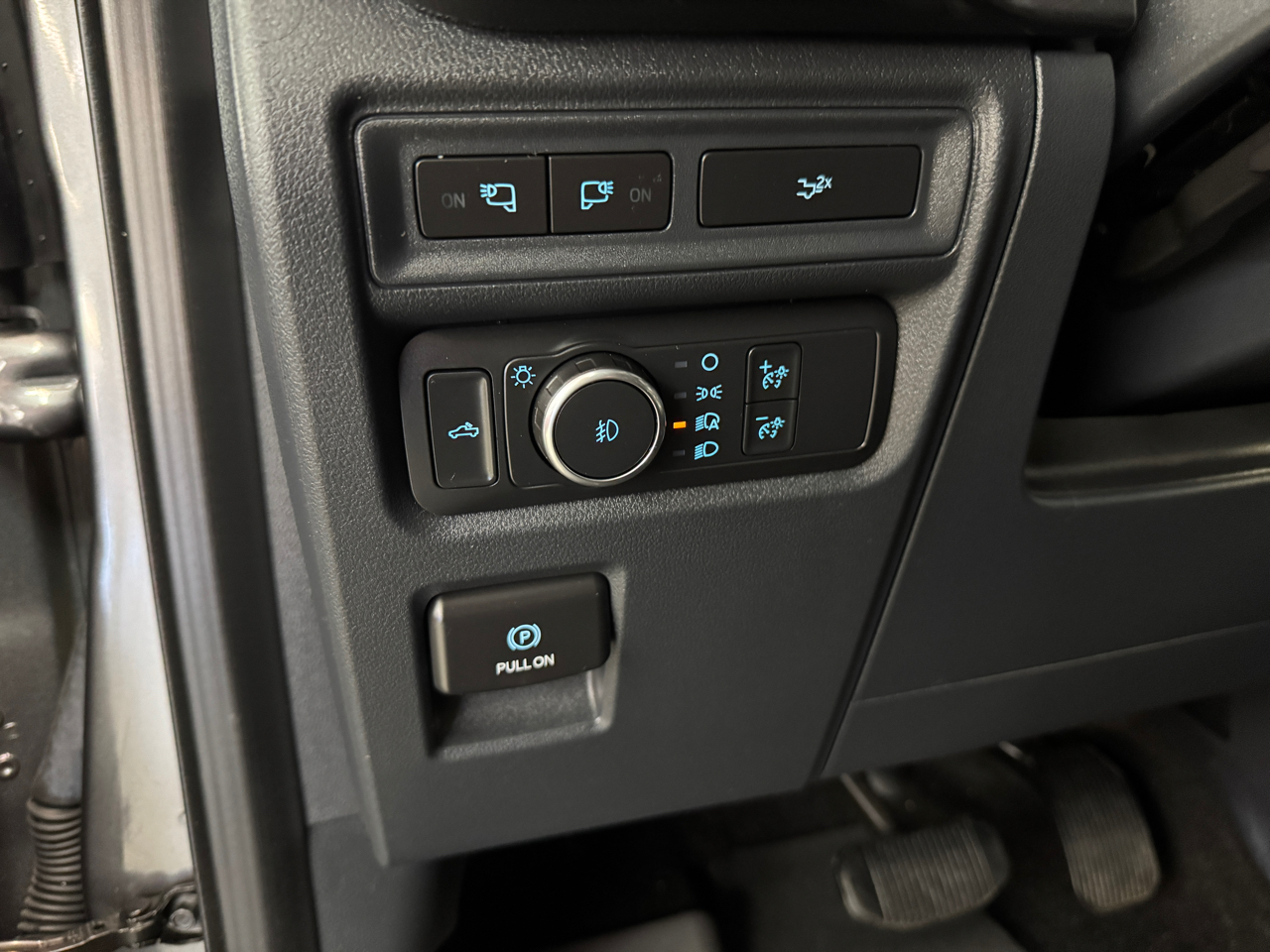 Ford F-150 XLT SuperCrew 5.5-ft. Bed 4WD 2022