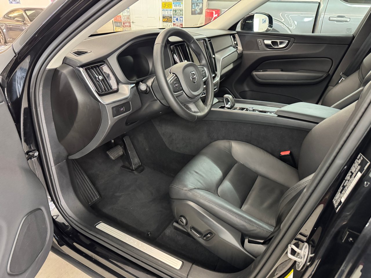 Volvo XC60 B5 Core AWD 2025