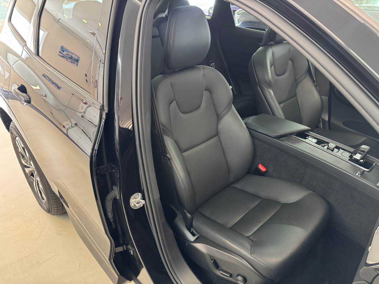 Volvo XC60 B5 Core AWD 2025