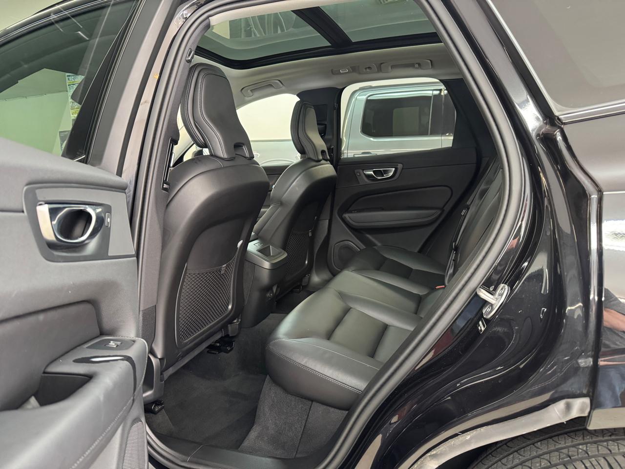 Volvo XC60 B5 Core AWD 2025