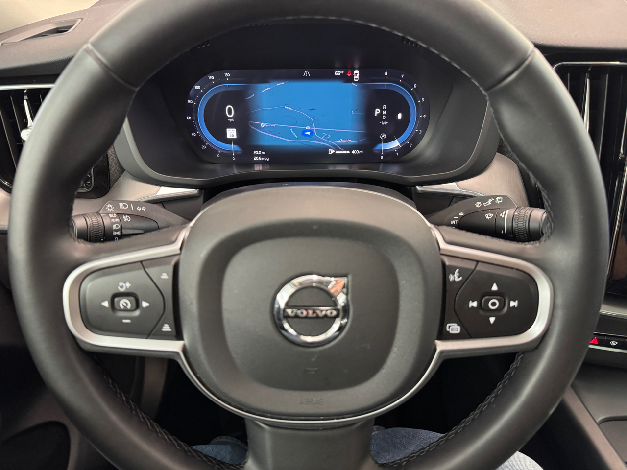 Volvo XC60 B5 Core AWD 2025