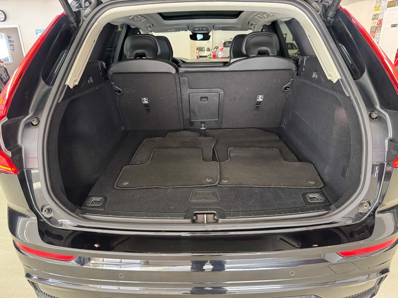 Volvo XC60 B5 Core AWD 2025