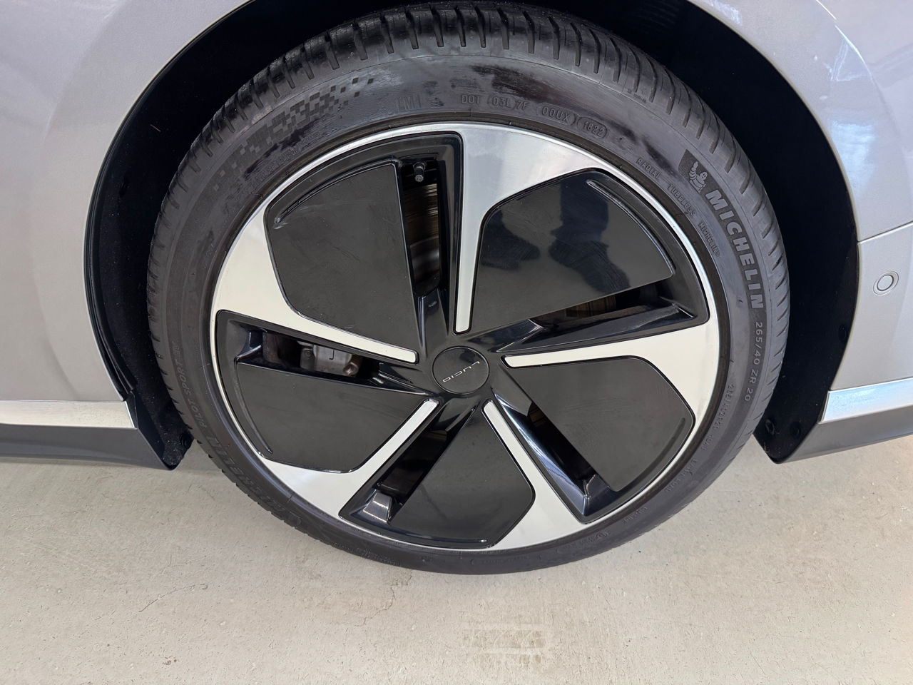 Lucid Air Touring 2023