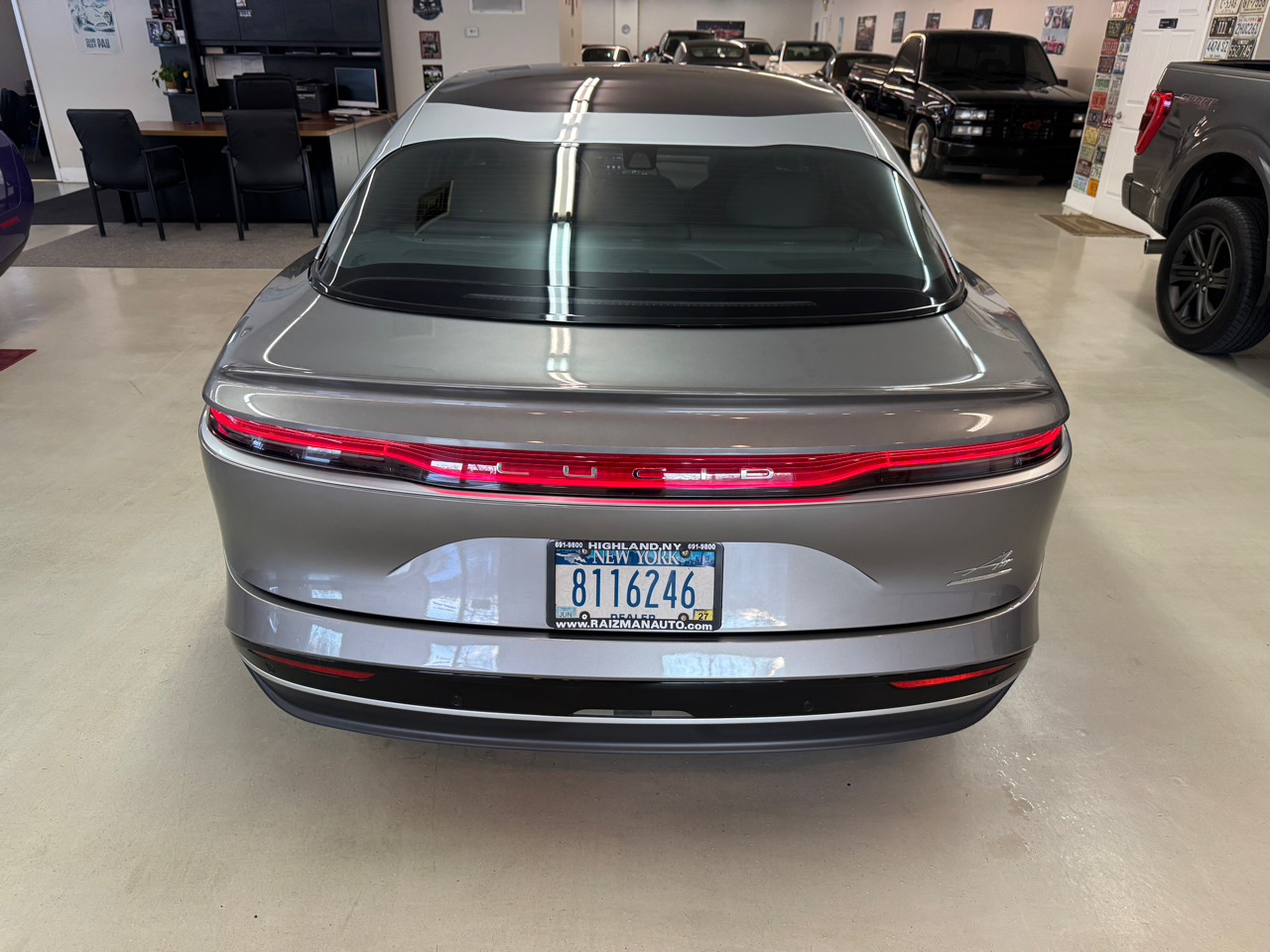 Lucid Air Touring 2023
