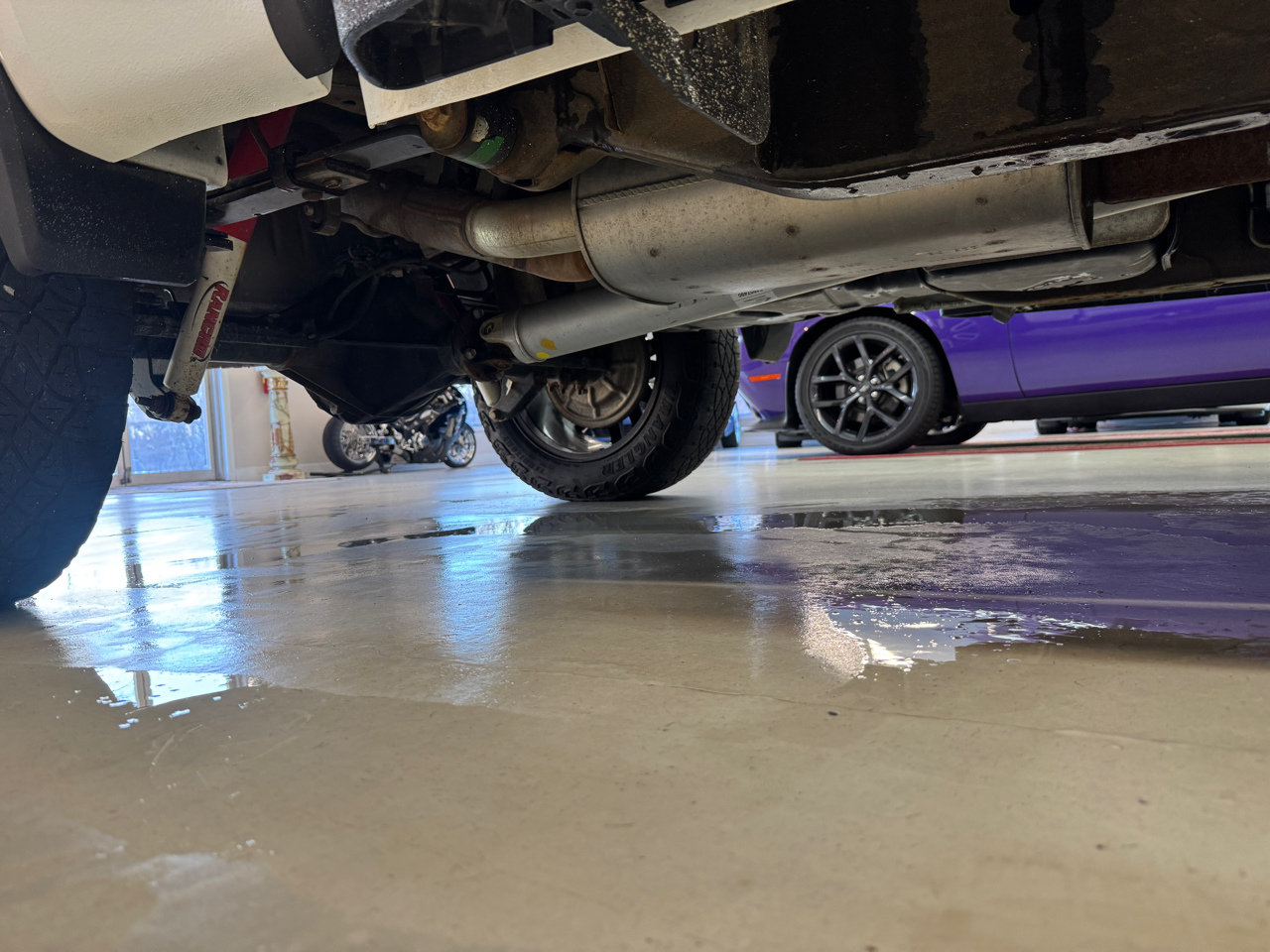 GMC Sierra 1500 AT4 Crew Cab 4WD 2024