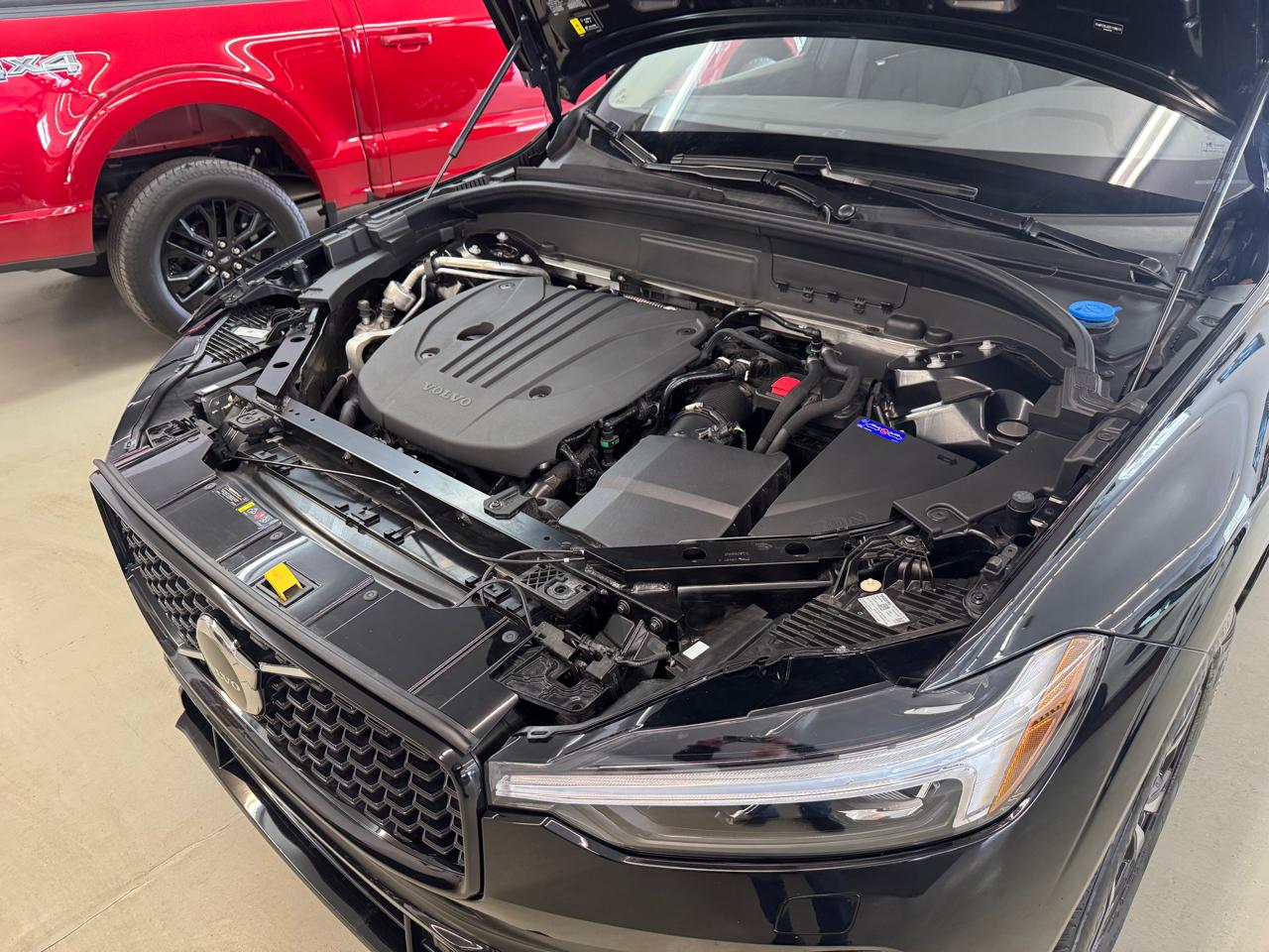 Volvo XC60 B5 Core AWD 2025