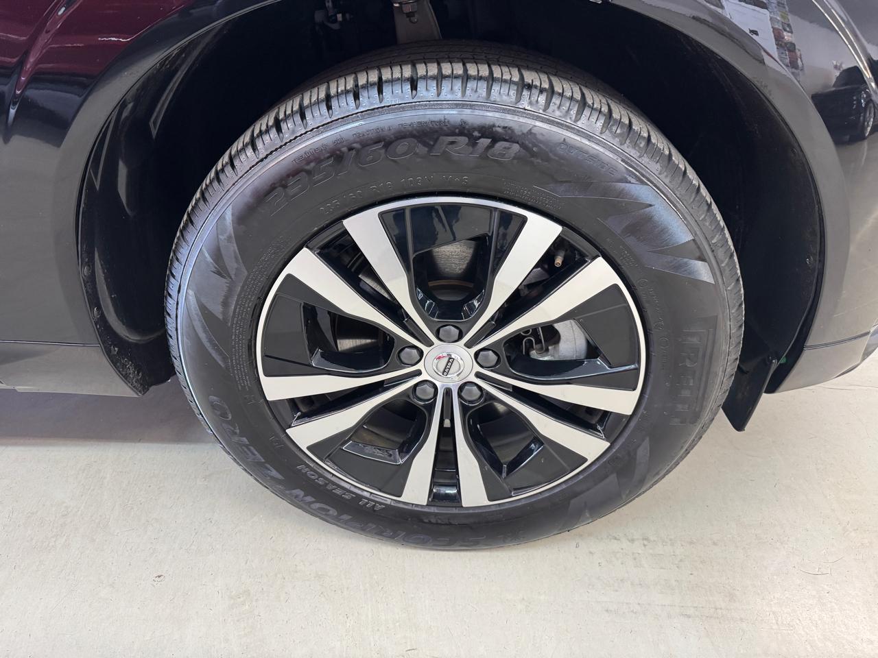 Volvo XC60 B5 Core AWD 2025