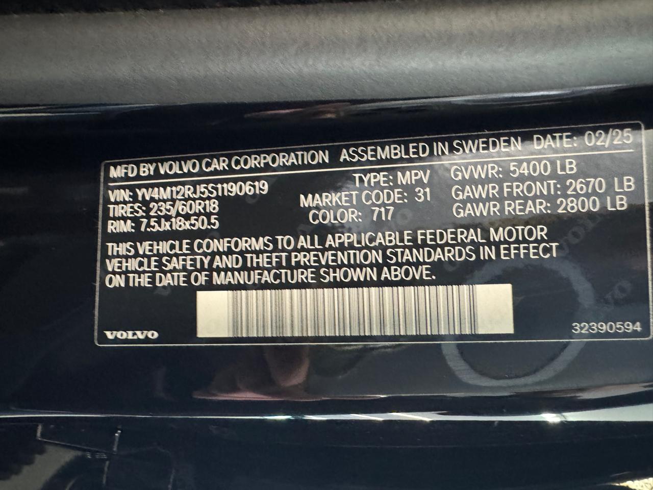 Volvo XC60 B5 Core AWD 2025