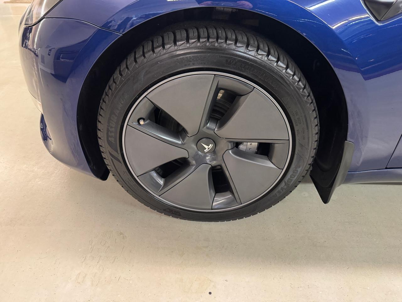 Tesla Model 3 Base 2023