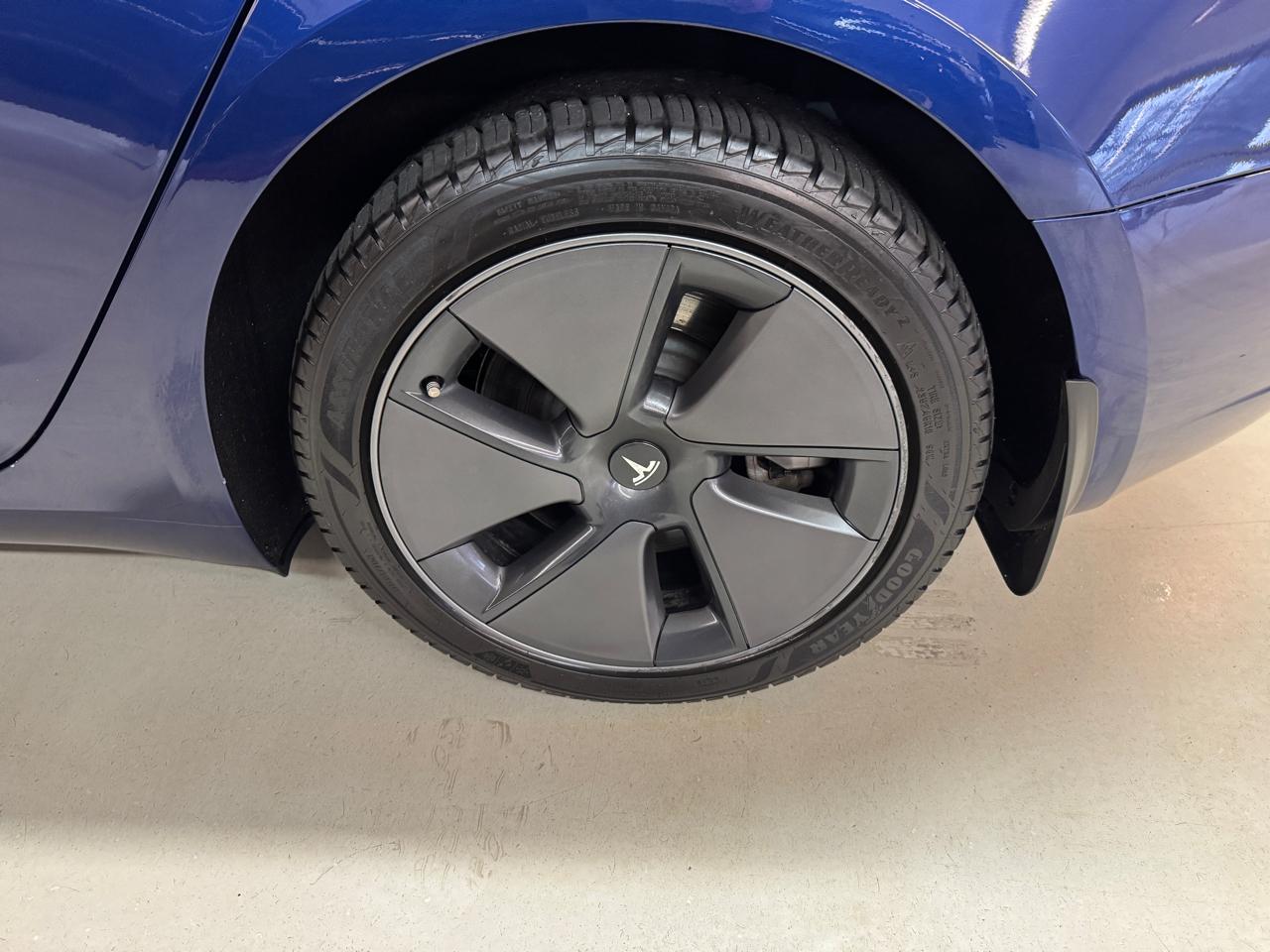 Tesla Model 3 Base 2023