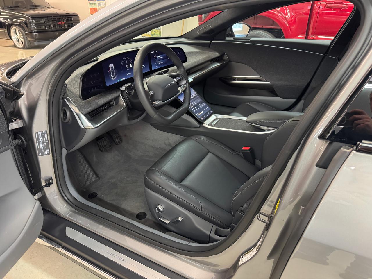 Lucid Air Touring 2024