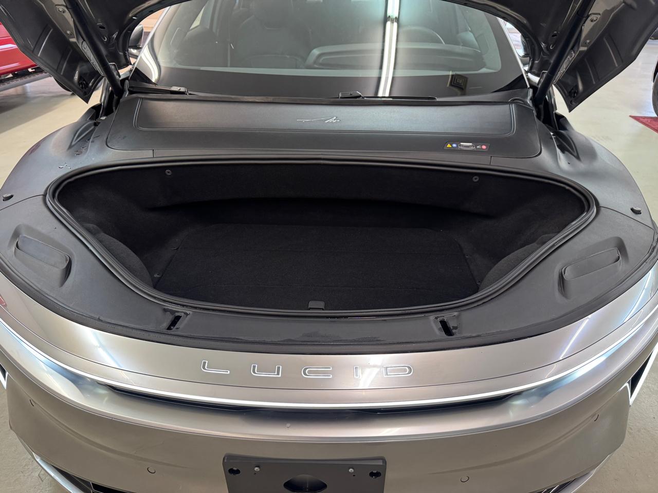 Lucid Air Touring 2024