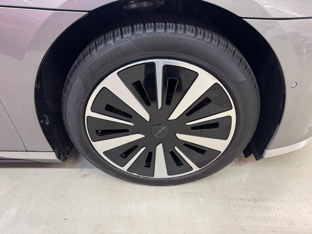 Lucid Air Touring 2024