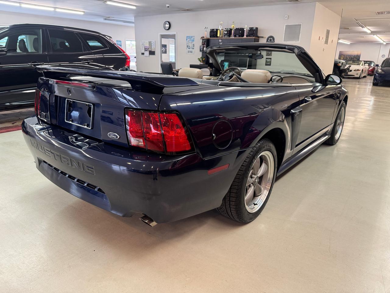 Ford Mustang GT Premium Convertible 2001