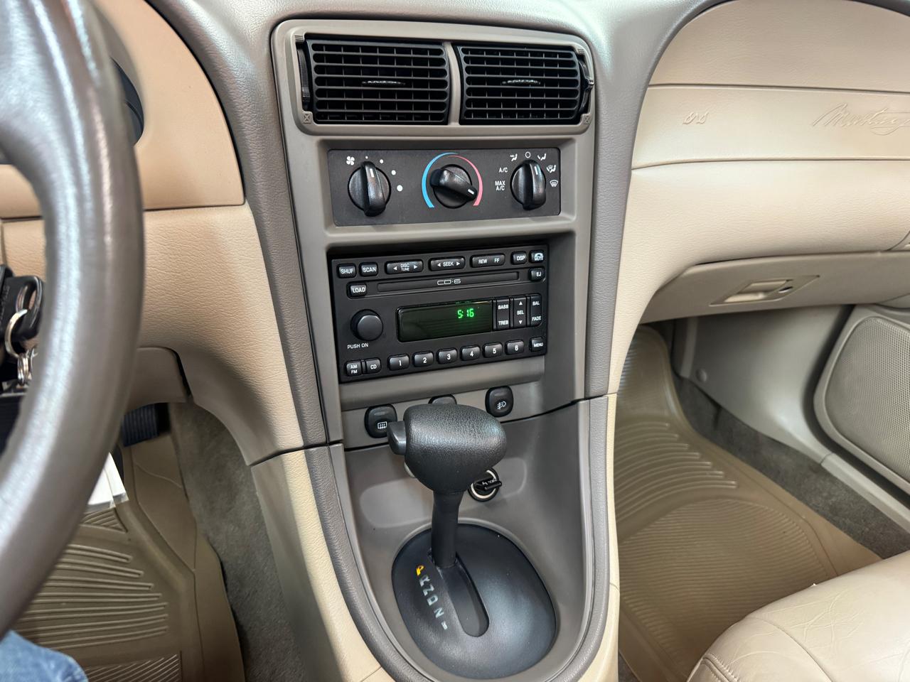 Ford Mustang GT Premium Convertible 2001