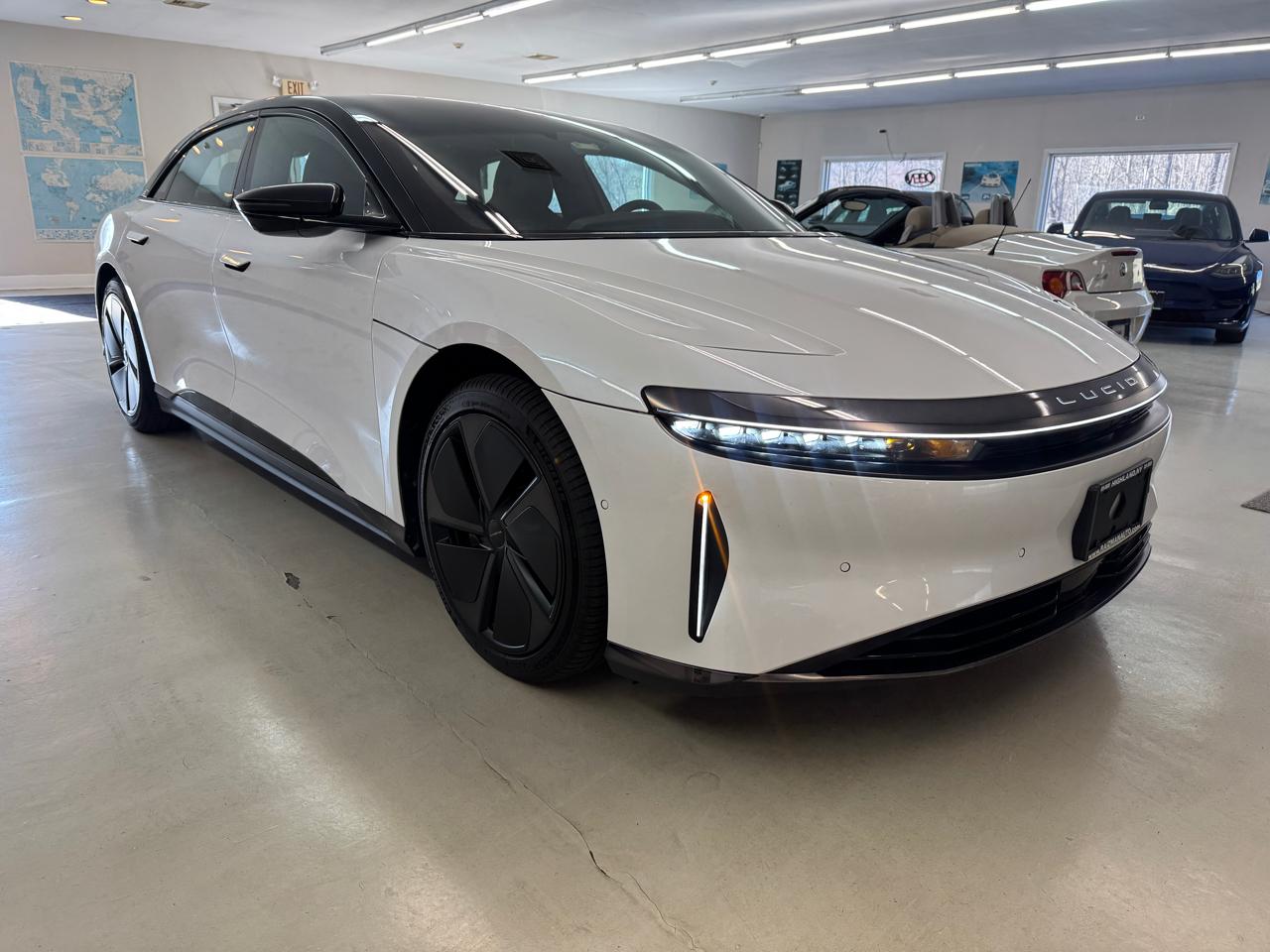 Lucid Air Touring 2024