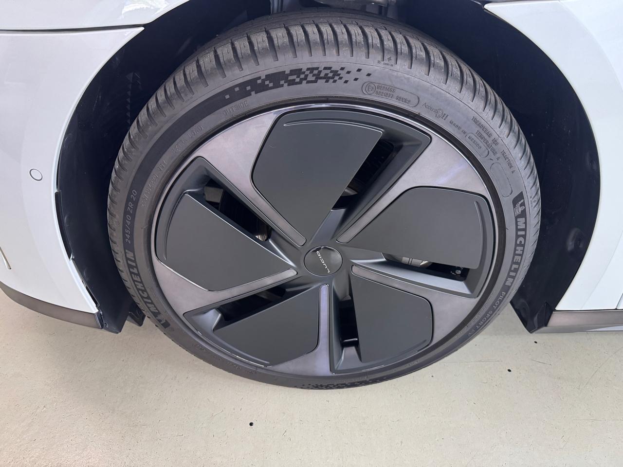 Lucid Air Touring 2024