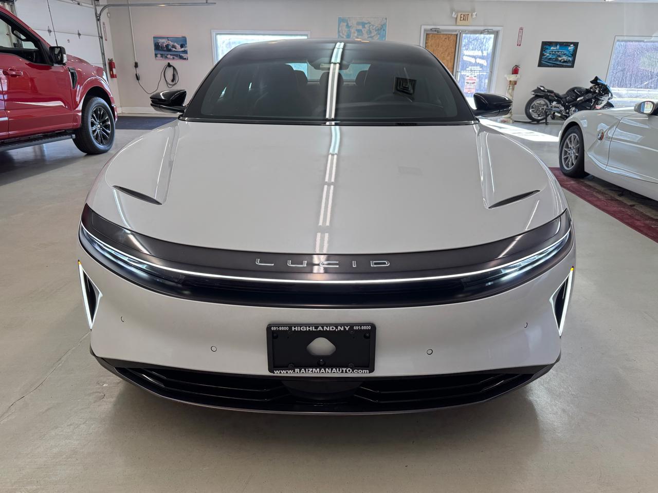 Lucid Air Touring 2024