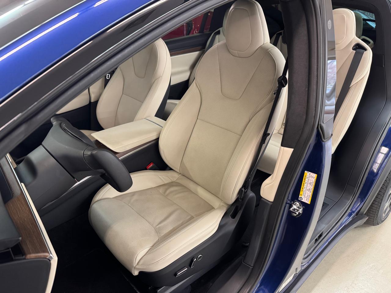 Tesla Model X Base 2022