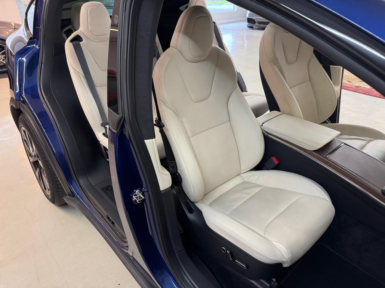 Tesla Model X Base 2022