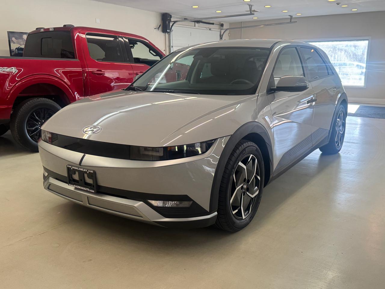 2024 Hyundai Ioniq 5 SE