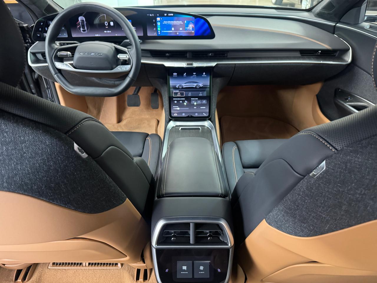 Lucid Air Touring 2024