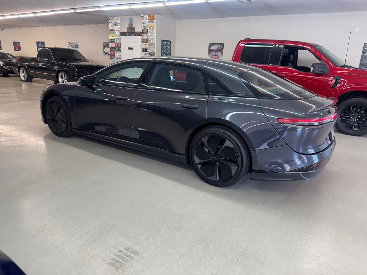 Lucid Air Touring 2024