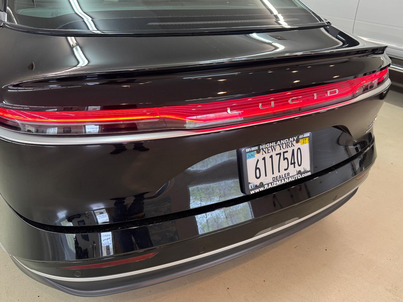 Lucid Air Touring 2023