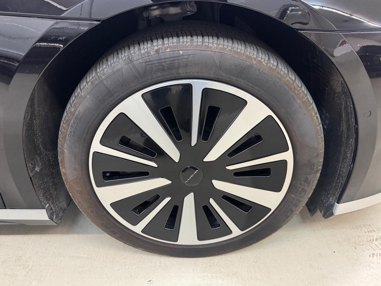 Lucid Air Touring 2023